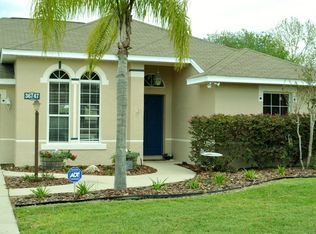 36747 Sundance Dr, Grand Island, FL 32735