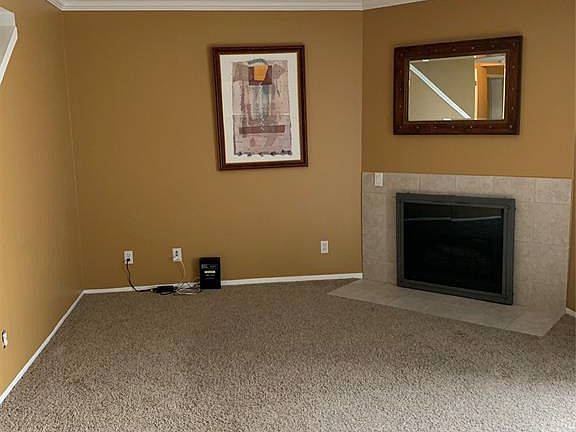 5th image of 5637 Drake Hollow Dr W #11
