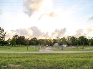 394 Duck Rd, Sunset, LA 70584