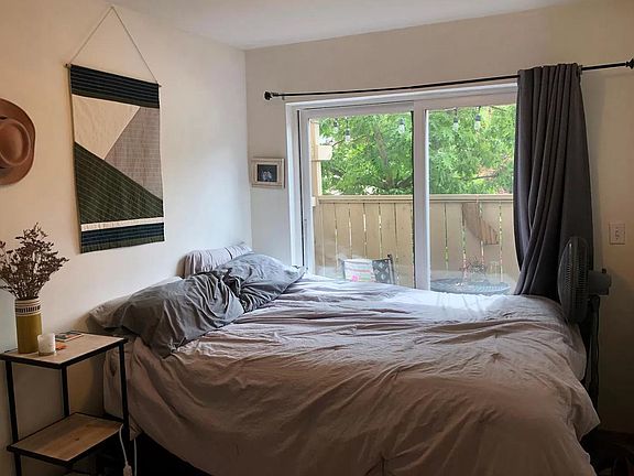 downstairs bedroom, that could also be used as a great office