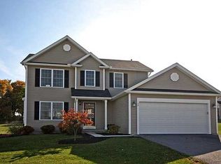 59 Doncaster Trl, West Henrietta, NY 14586
