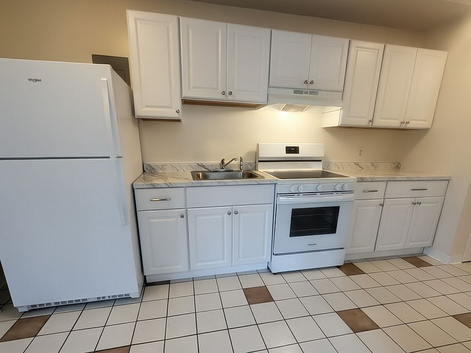 1st image of 41 Elliott St #5