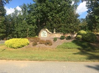 6303 Willow Wind Dr, Greensboro, NC 27406