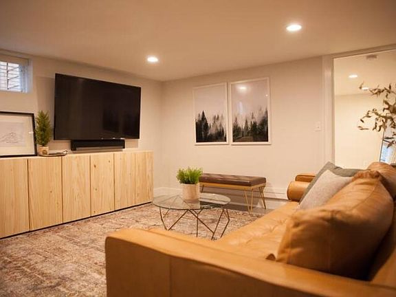 3rd image of 4009 NE 70th St Unit A
