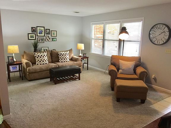 2nd image of 3220 Field Dr