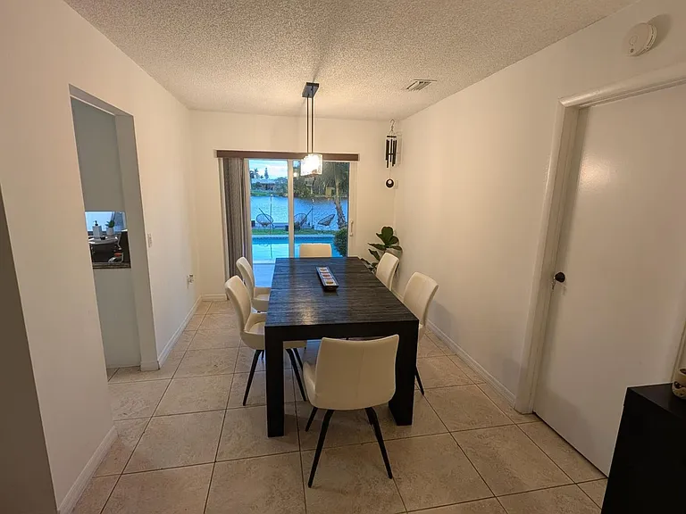 11640 NW 32nd Mnr #0 — Photo 10