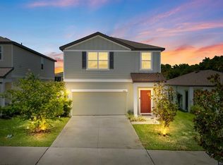 38465 Honeysuckle Dr, Dade City, FL 33525