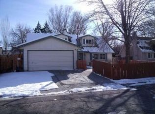 7240 Stonehouse Cir, Reno, NV 89511