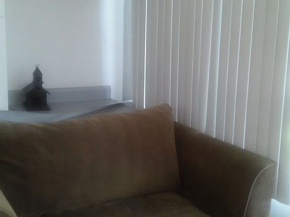 5th image of 231 Newport Ct #O