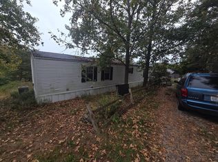 269 Jr Furniture Rd, Irvine, KY 40336