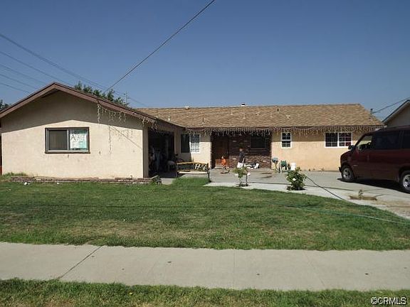 3rd image of 9678 Cypress Ave