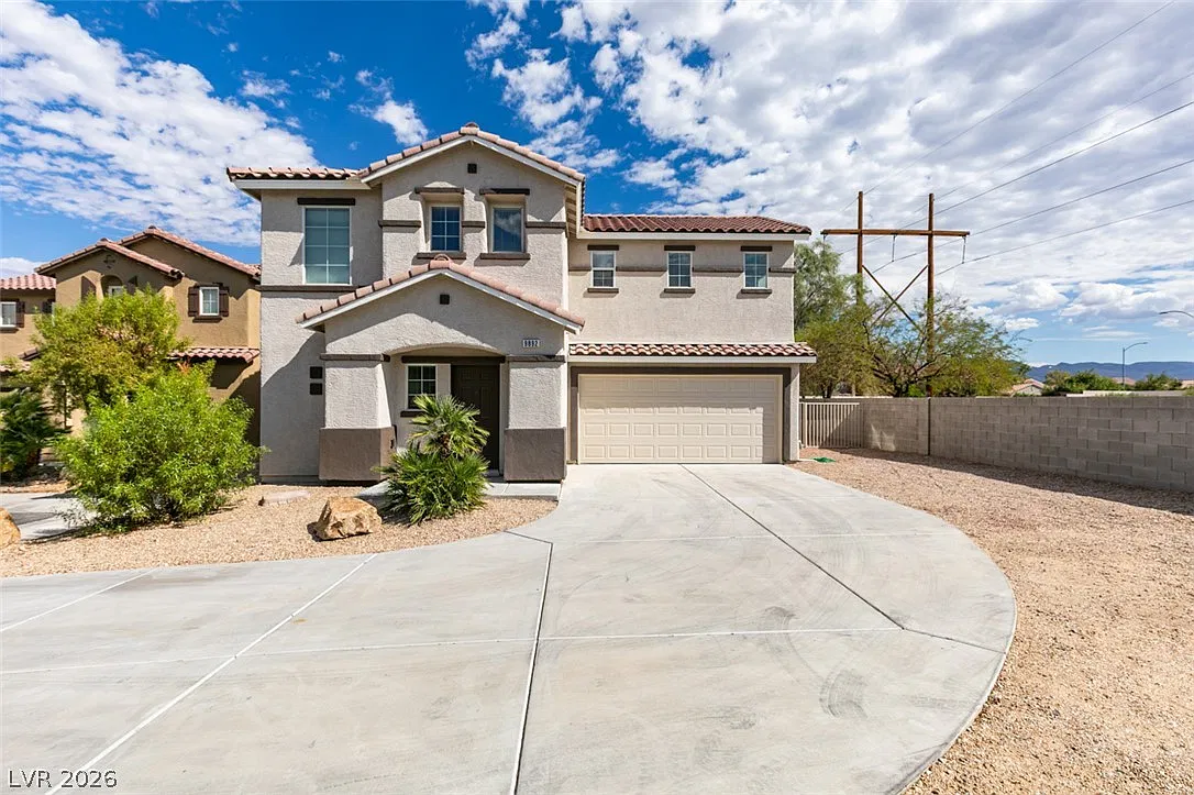 3 bed, 2.5 bath, 1777 sqft, $2,800 — Photo 1
