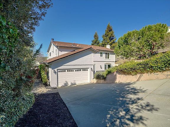 2nd image of 3859 Perie Ln