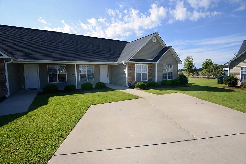 1404-Chestnut-001_09232014