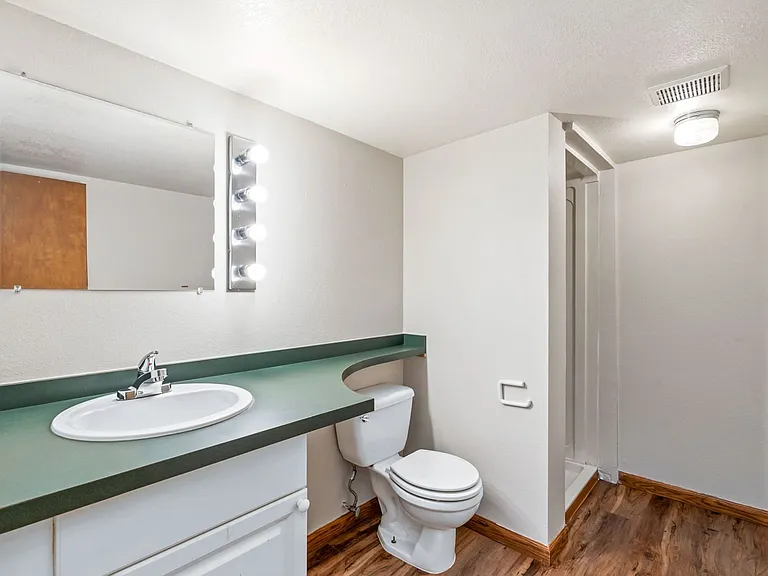 718 Justice Dr — Photo 23