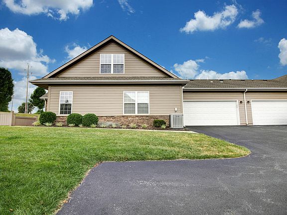 2nd image of 5420 Orchard Villas Cir