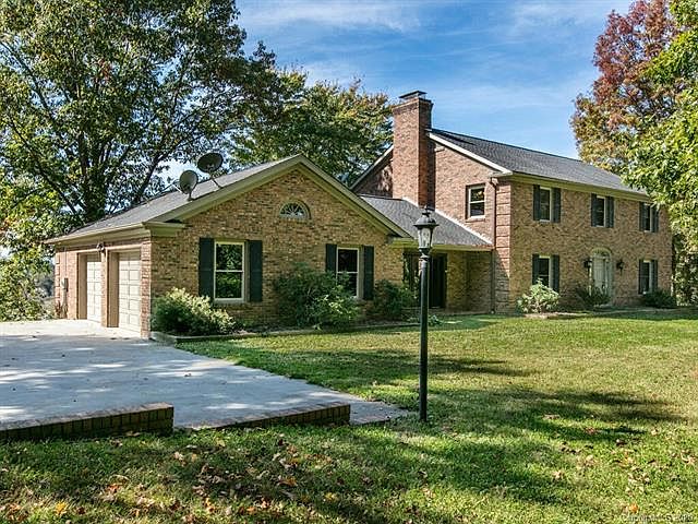 1st image of 291 Park Dr