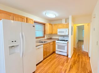58-40 229th St #1A, Oakland Gardens, NY 11364