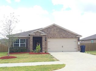 1302 Wallflower Ave, Baytown, TX 77521