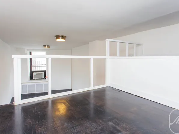 65 4th Avenue image 4 of 9