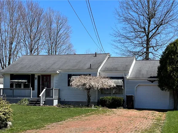 169 S Kerrwood Dr, Hermitage, PA 16148