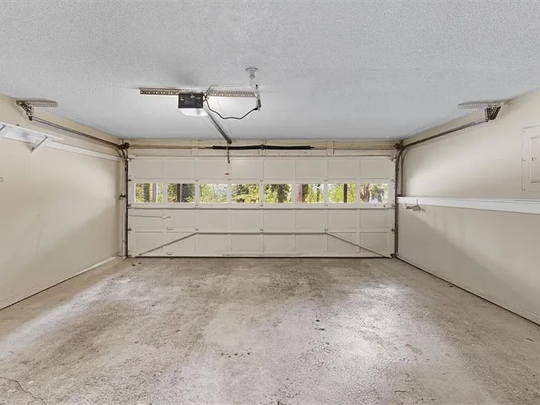 1211 Whitlock Ridge Dr SW — Photo 32