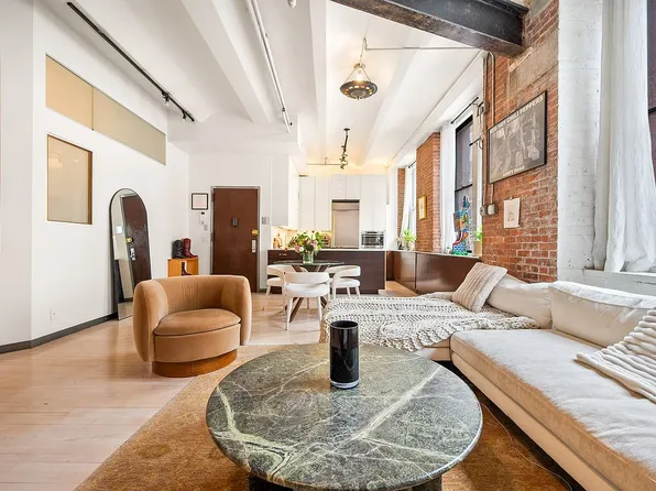 439 Lafayette St APT 3, New York, NY 10003