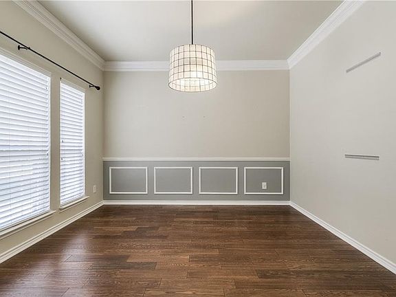 5th image of 8717 La Quinta Ln