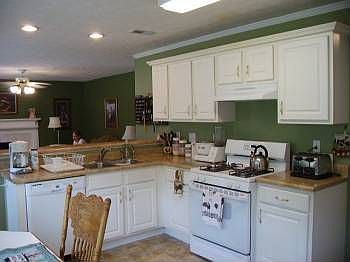 4th image of 133 Thornehedge Way