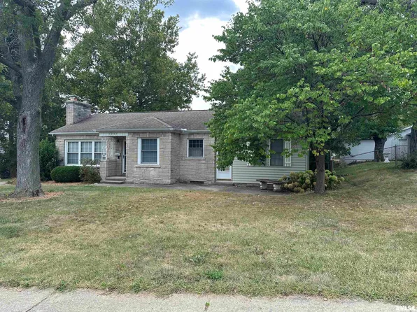 4207 N Hollyridge Cir, Peoria, IL 61614