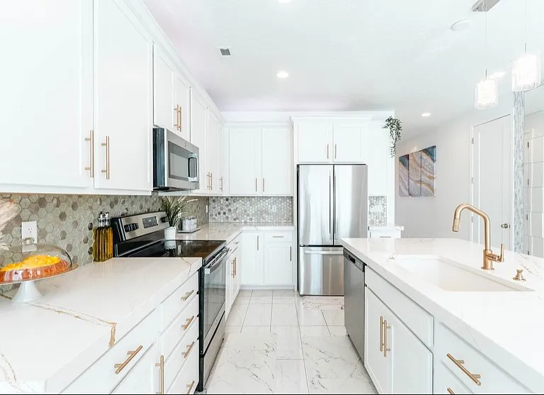 431 W Palomino Way — Photo 1