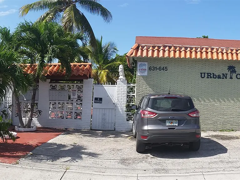 645 NW 32nd St #7 — Photo 20