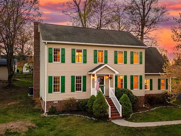 15 Teaberry Pl, Fishersville, VA 22939