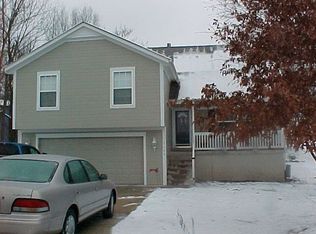 5100 S Powell Ave, Blue Springs, MO 64015