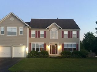 479 Nuthatch Way, Lindenhurst, IL 60046