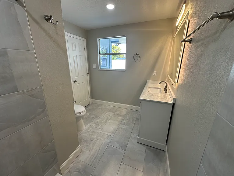 2210 S Euclid Cir #B — Photo 39