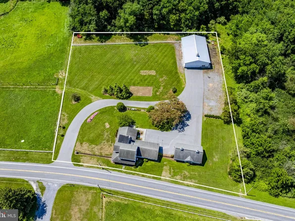 2655 W Route 897, Denver, PA 17517