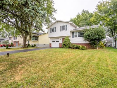 6470 Carson Dr, East Syracuse, NY, 13057