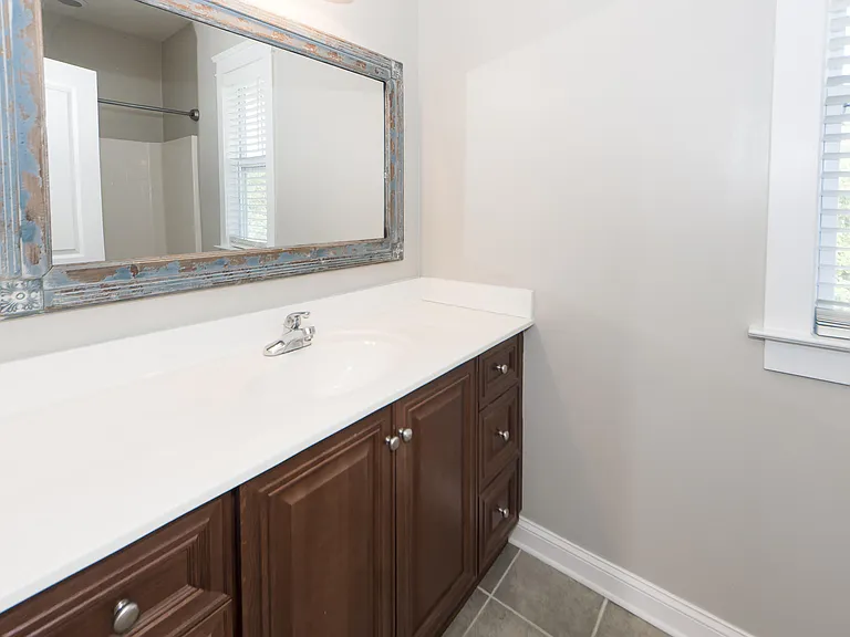 302 White Gables Dr — Photo 30