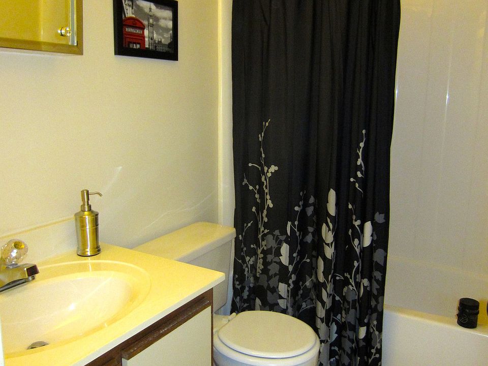 2nd image of 3712 Snowdrift Cir APT 101
