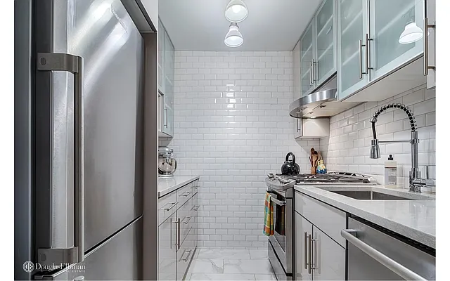 Sold by Douglas Elliman | media 6