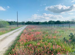 554 Newman Rd, Poteet, TX 78065