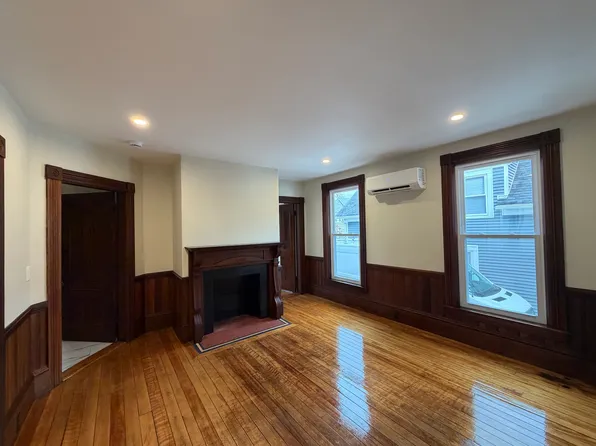 5 Walker St #A, Concord, NH 03301