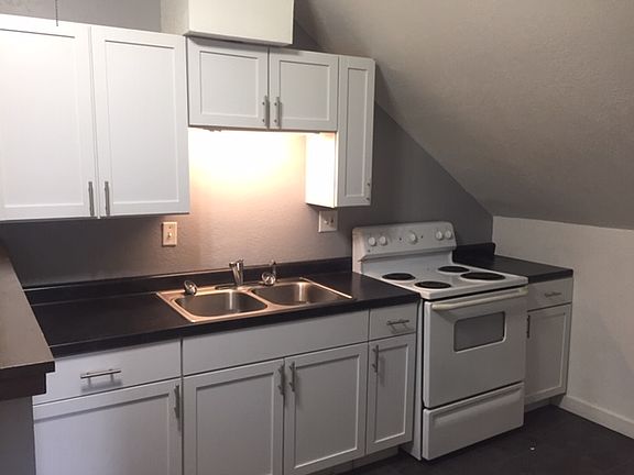 4th image of 3312 E Manhattan Blvd APT 5