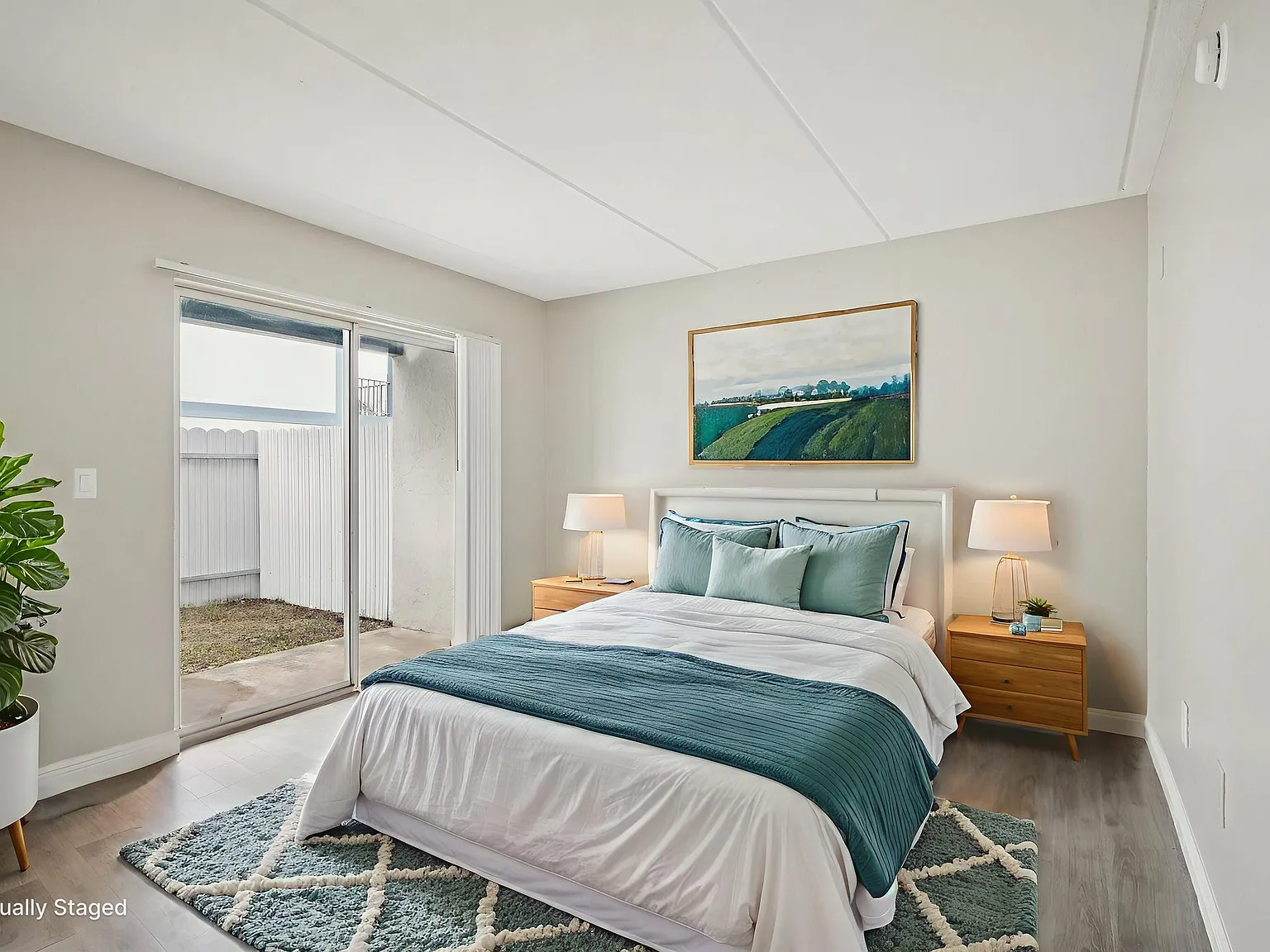 Serenity Lake Apartments — Photo 1