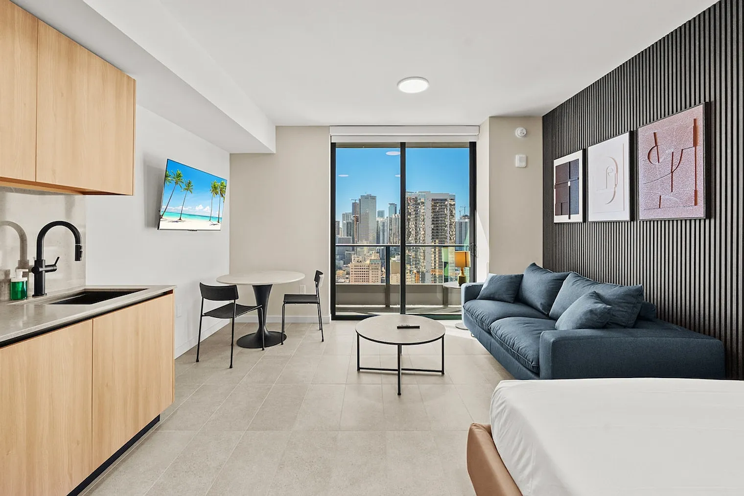 Studio, 1.0 bath, 419 sqft, $4,032 — Photo 2
