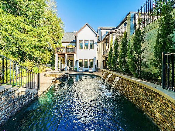5th image of 3862 Teesdale Ct