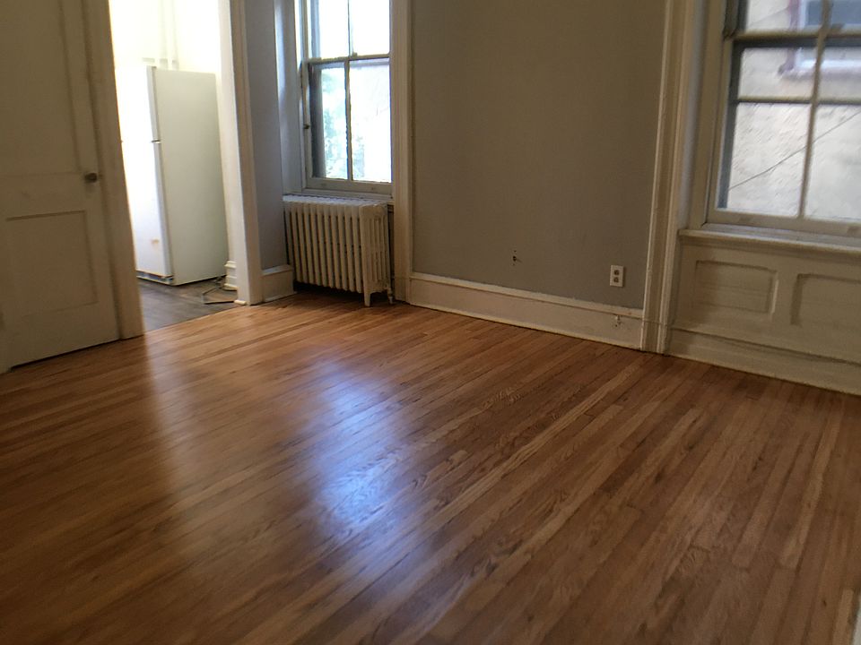 1st image of 403 S 40th St APT 2R