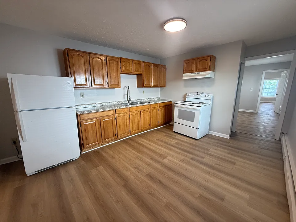 16 Prospect St #1E