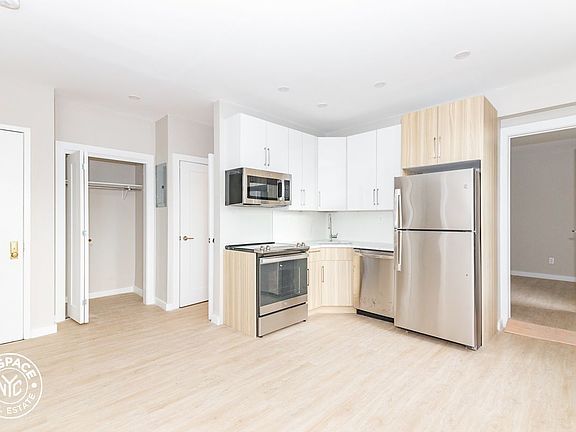 2nd image of 654 Putnam Ave #3E